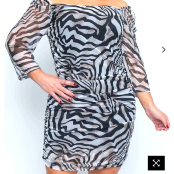 ZENOBIA PLUS SIZE LADIES MIDI DRESS - Picture 1 of 4